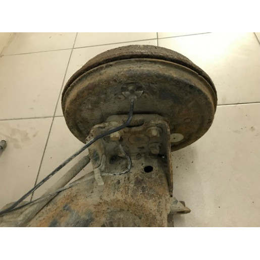 Балка задняя в зборе Fiat Punto 2009-2011 55700696